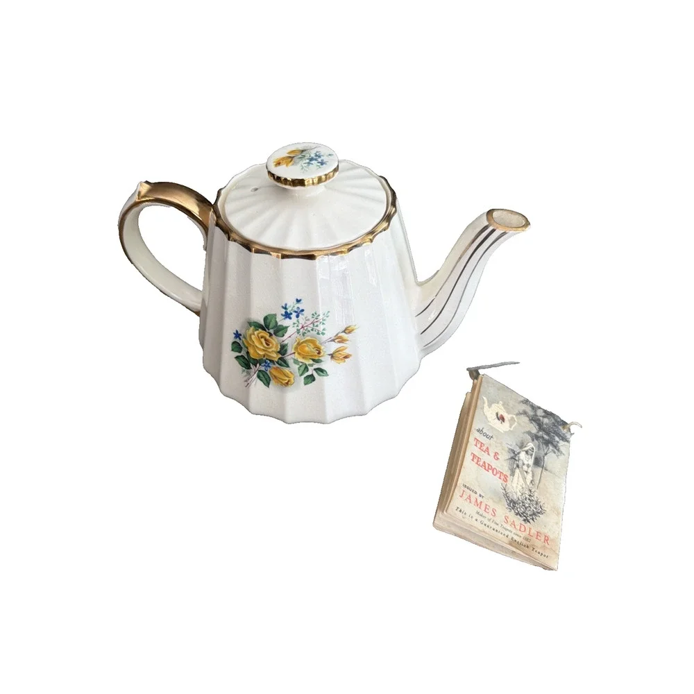 Teapot Sadler England Yellow Roses Original Foil Label Fluted, Gold Trim 3029
